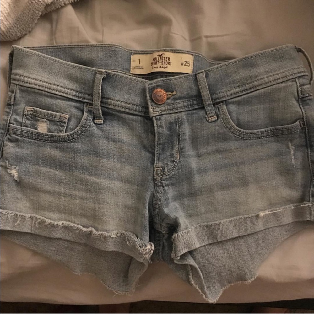 Hollister short shorts size 1
